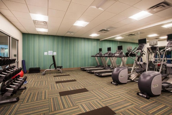 Holiday Inn Express Queensbury - Lake George Area image 12